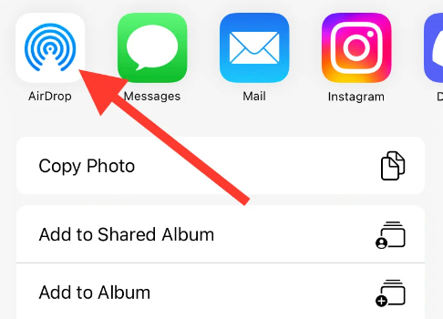 AirDrop を使用して iPhone フォト ストリームから PC に写真を転送する